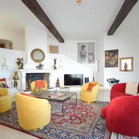 Gorgeous In Holiday home *